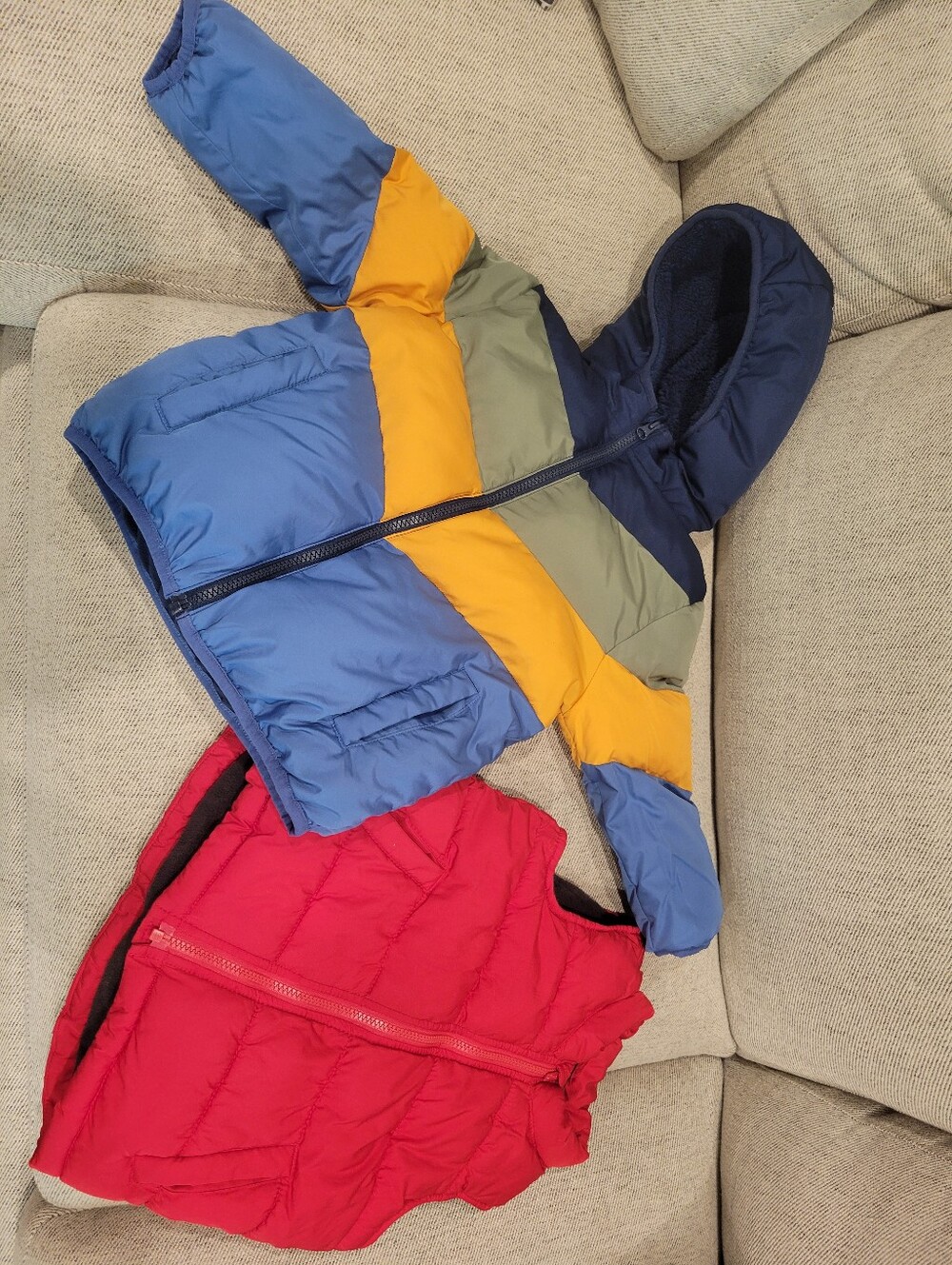 Boys 4T Warm Jackets Bundle Fall Winter Puffer Long Sleeve And Sleveless Vest